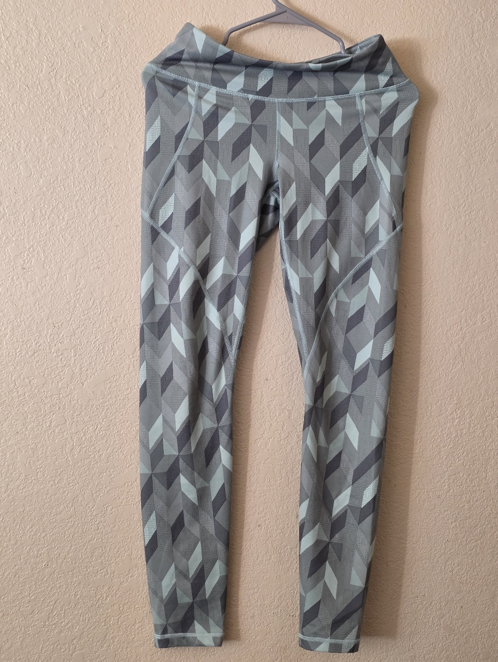 Patagonia Mint and Gray Performance Topatago Size S